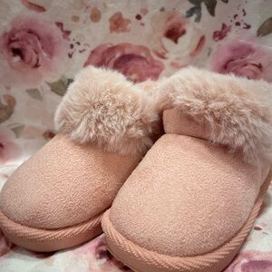 Cozy Pink Faux Fur Slippers